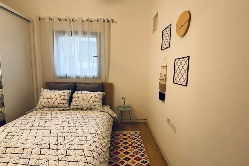 Laura Compound- Authentic 1 Bedroom Charming & Specious Tel Aviv Eksteriør billede
