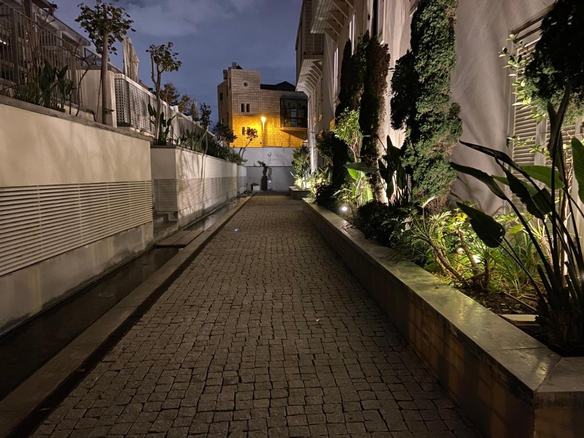 Laura Compound- Authentic 1 Bedroom Charming & Specious Tel Aviv Eksteriør billede