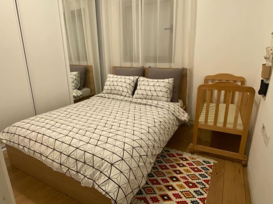 Laura Compound- Authentic 1 Bedroom Charming & Specious Tel Aviv Eksteriør billede
