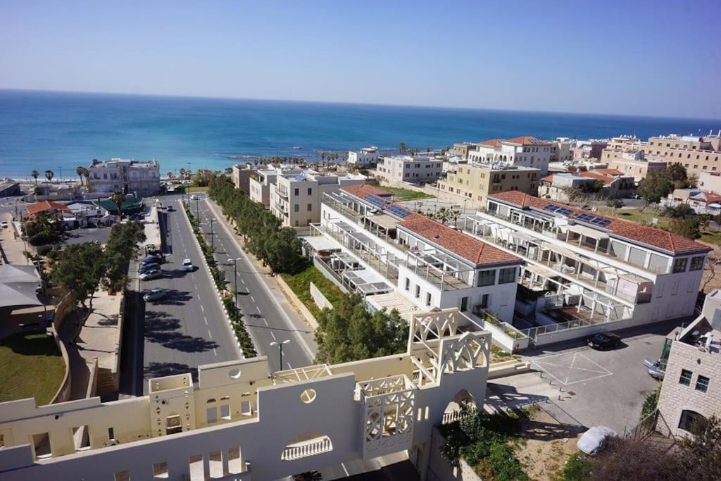 Laura Compound- Authentic 1 Bedroom Charming & Specious Tel Aviv Eksteriør billede
