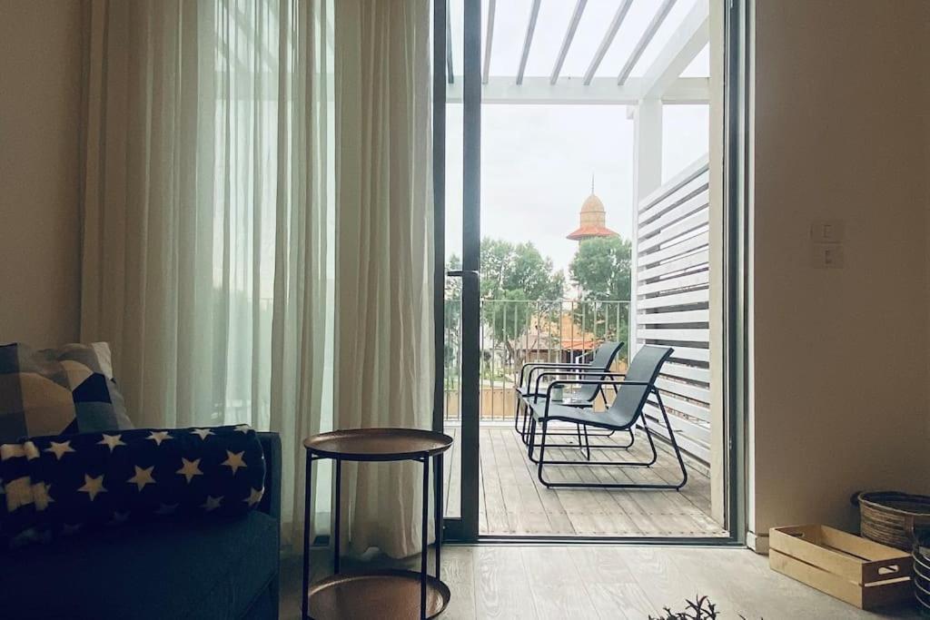 Laura Compound- Authentic 1 Bedroom Charming & Specious Tel Aviv Eksteriør billede